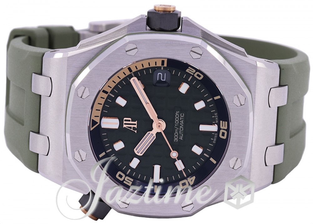 Audemars Piguet 15720ST.OO.A052CA.01 Royal Oak Offshore Men's Automatic Green