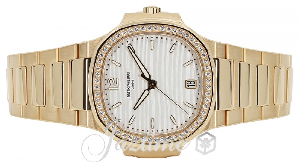 Patek Philippe 7118-1200R Nautilus Ladies Automatic Silver Opaline