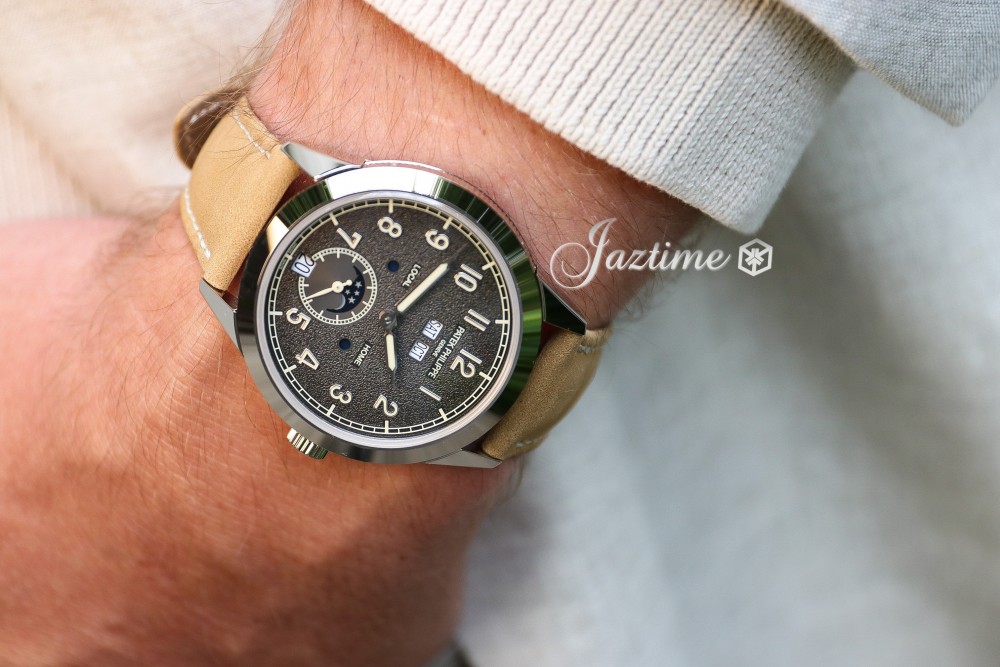 Patek Philippe 5326G001 Complications Men's Automatic Grey