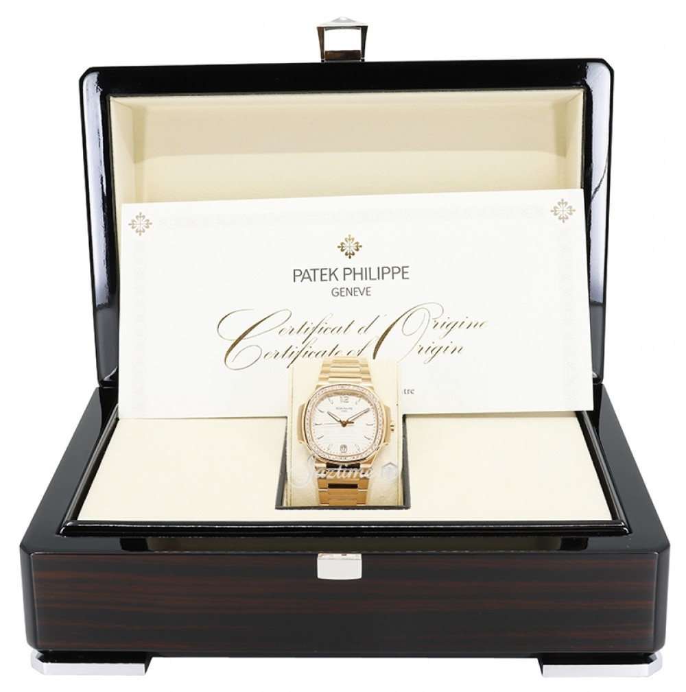 Patek Philippe 7118/1200R-001 Nautilus Ladies Automatic Silver Opaline