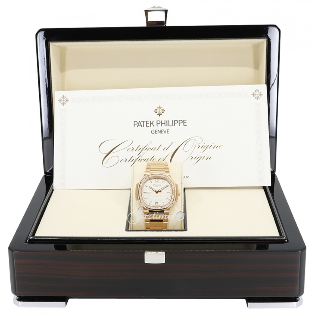 Patek Philippe 7118-1200R Nautilus Ladies Automatic Silver Opaline