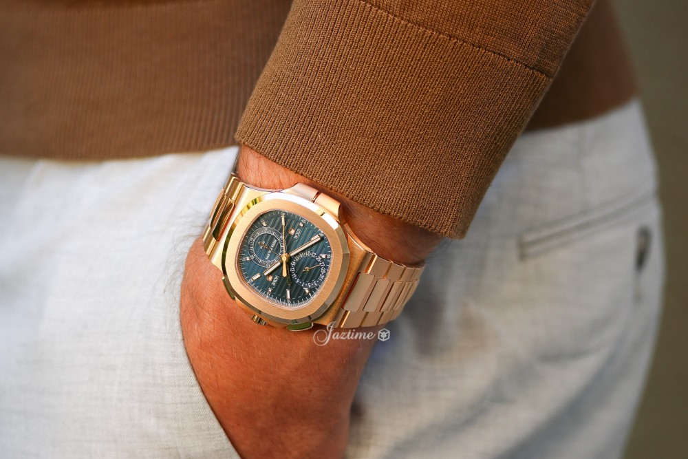 Patek Philippe 5990/1R-001 Nautilus Men's Automatic Blue