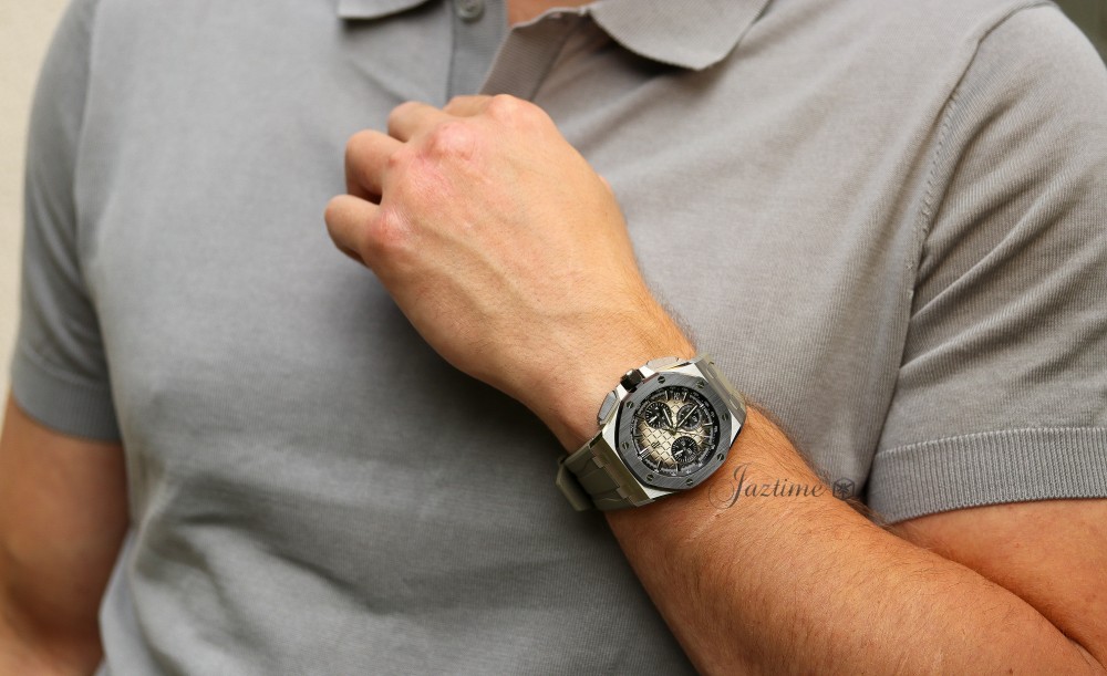 Audemars Piguet 26420SO.OO.A600CA.01 Royal Oak Offshore Men's Automatic Brown