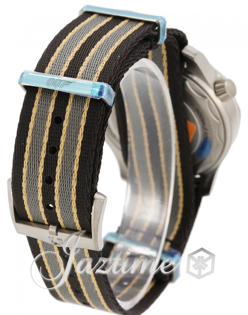 Omega 210.92.42.20.01.001 Seamaster Diver 300M James Bond Men's Automatic Brown