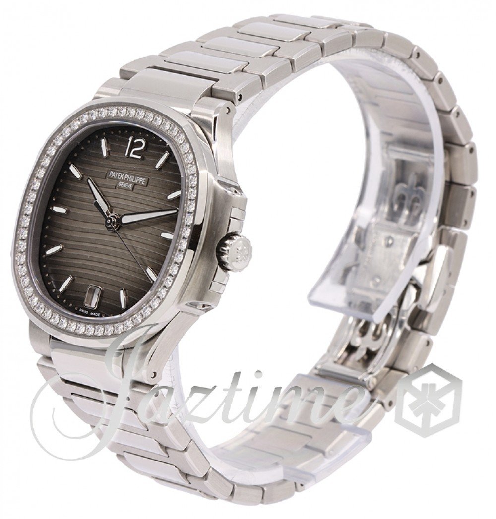Patek Philippe 7118/1200A011 Nautilus Ladies Automatic Grey