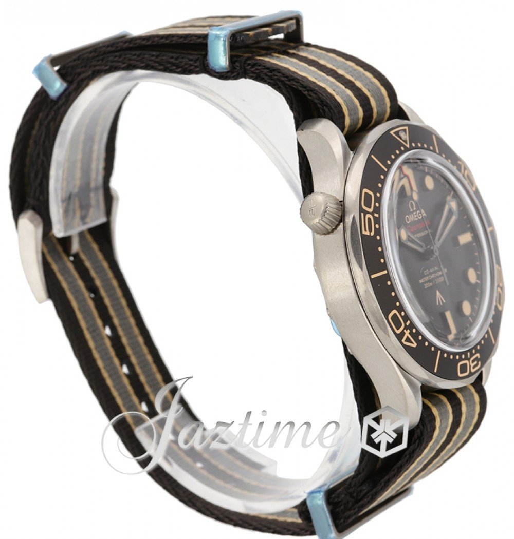 Omega 210.92.42.20.01.001 Seamaster Diver 300M James Bond Men's Automatic Brown