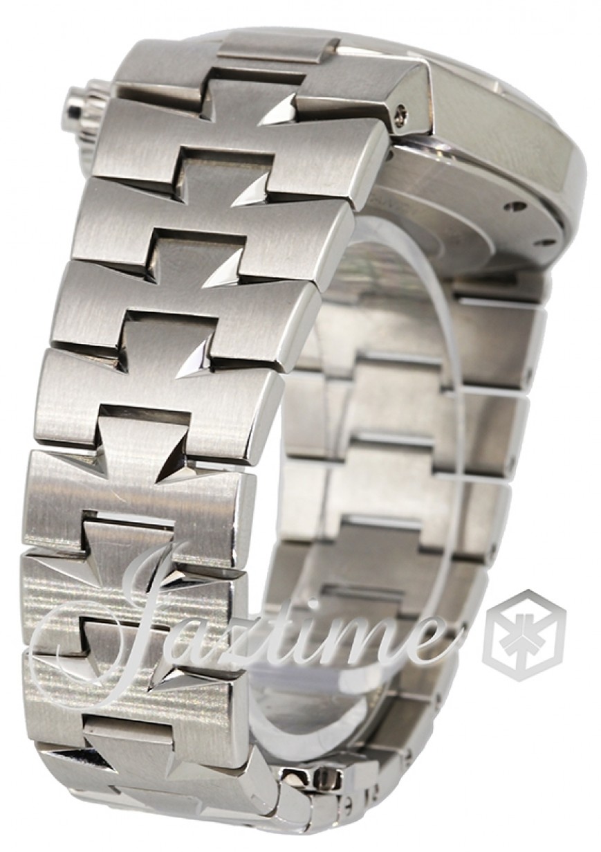 Vacheron Constantin 49150/B01A Overseas Men's Automatic Black