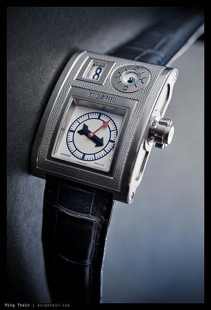 Review: The Vianney Halter Watch For Goldpfeil