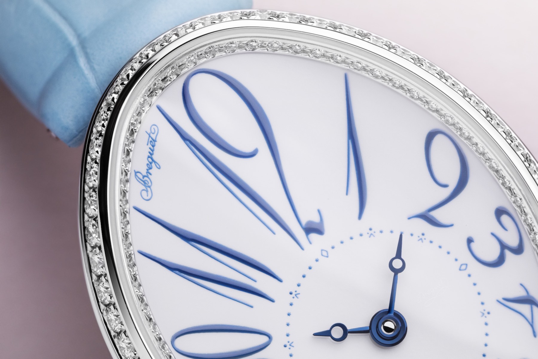Breguet Reine De Naples 8918 Continues A Long Tradition