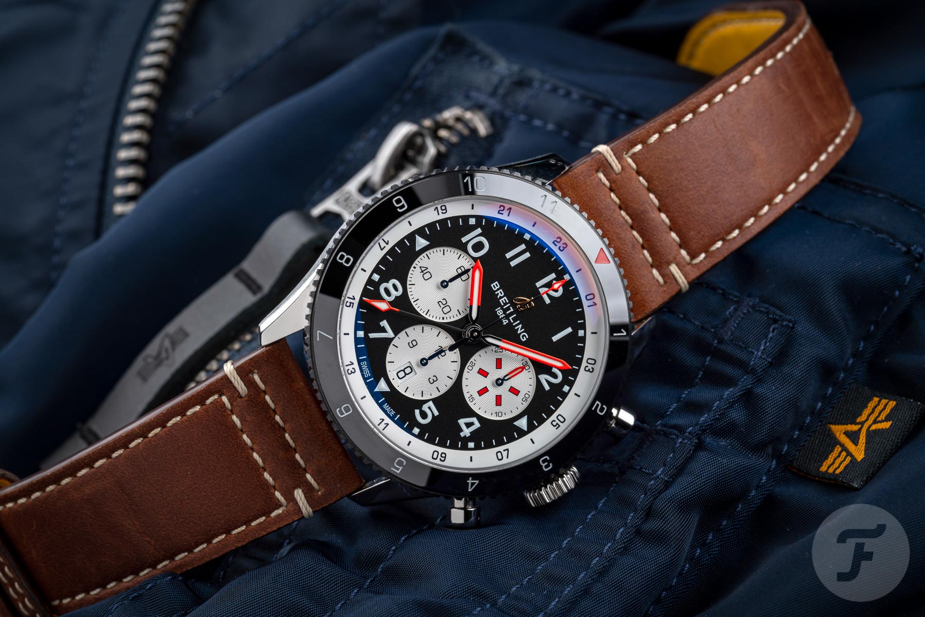 Breitling Super AVI B04 Chronograph GMT 46 Mosquito - The Most Legible Mechanical Chronograph GMT On The Market