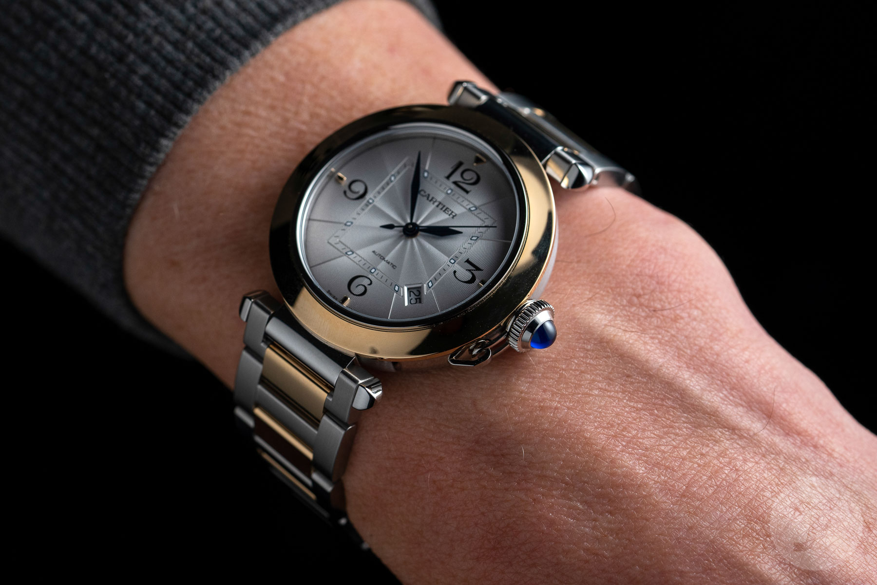 Clubbing Back To The '80s With The Two-Tone Pasha De Cartier 41mm Watch