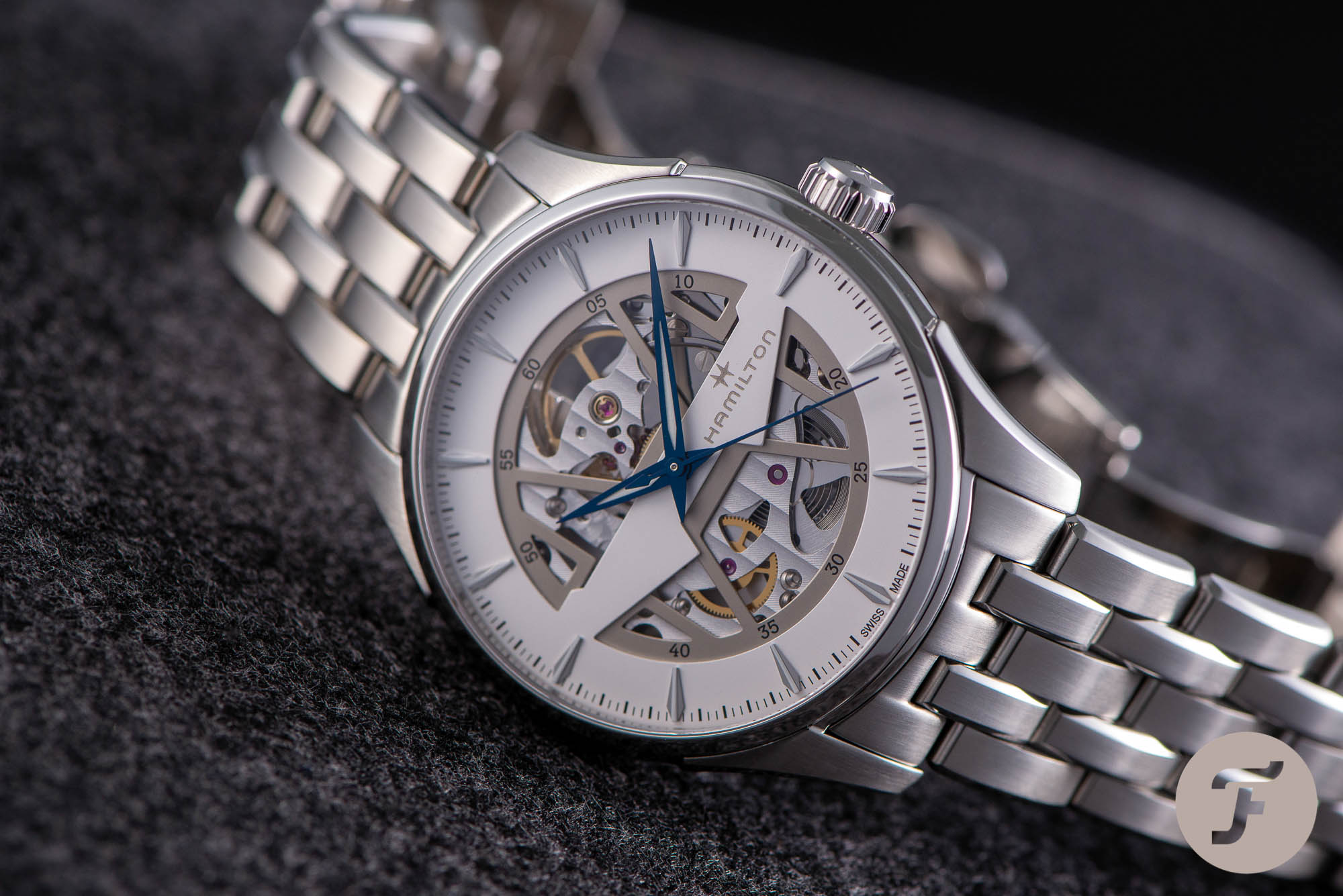 Hands-On With The Hamilton Jazzmaster Skeleton Auto Watch