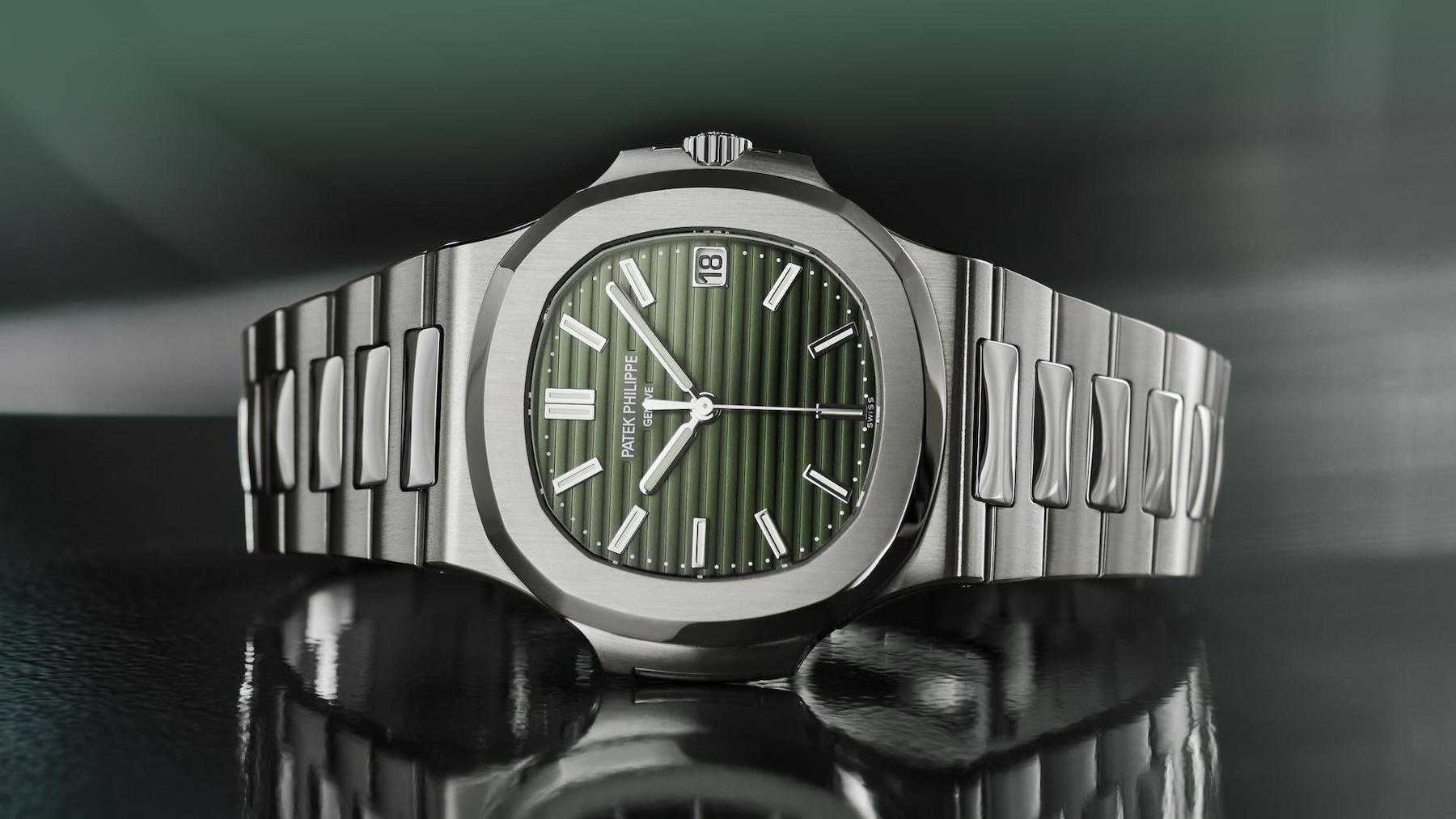Breaking News: Patek Philippe Nautilus 5711/1A With A Green Dial (And A Date Window Surround)