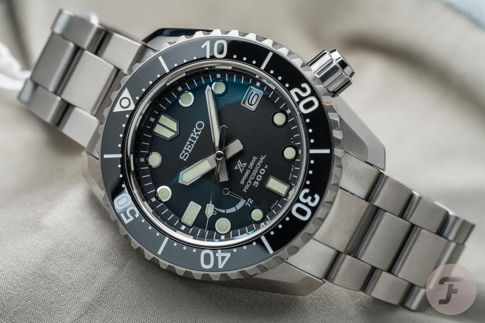 Sunday Morning Showdown: The Price Is Right - Seiko Vs. Grand Seiko