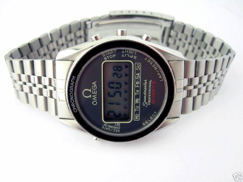 Speedy Tuesday - Omega Speedmaster Quartz LCD Restoration