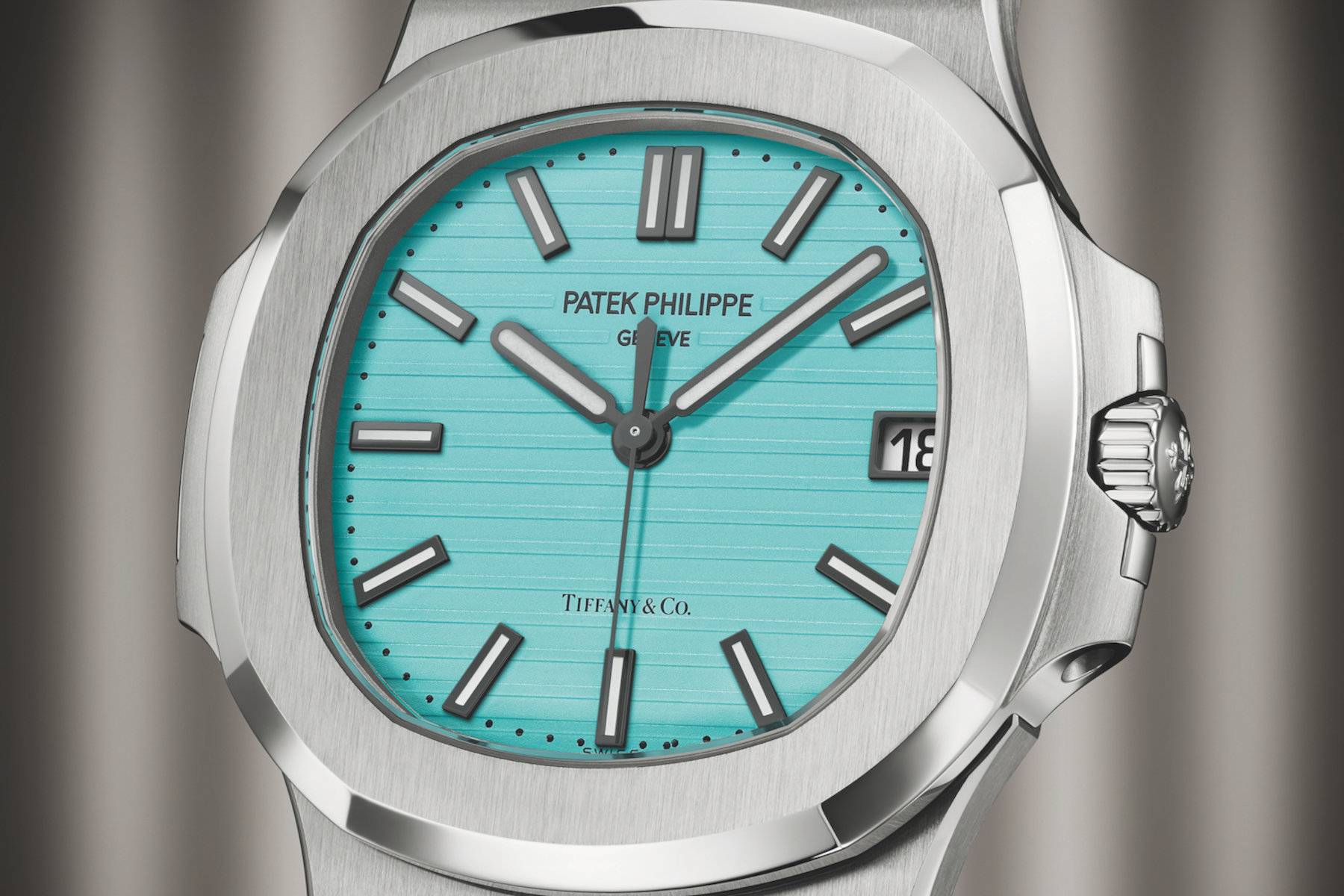 Patek Philippe Drops A New Co-Signed Nautilus 5711 With Tiffany Blue Dial