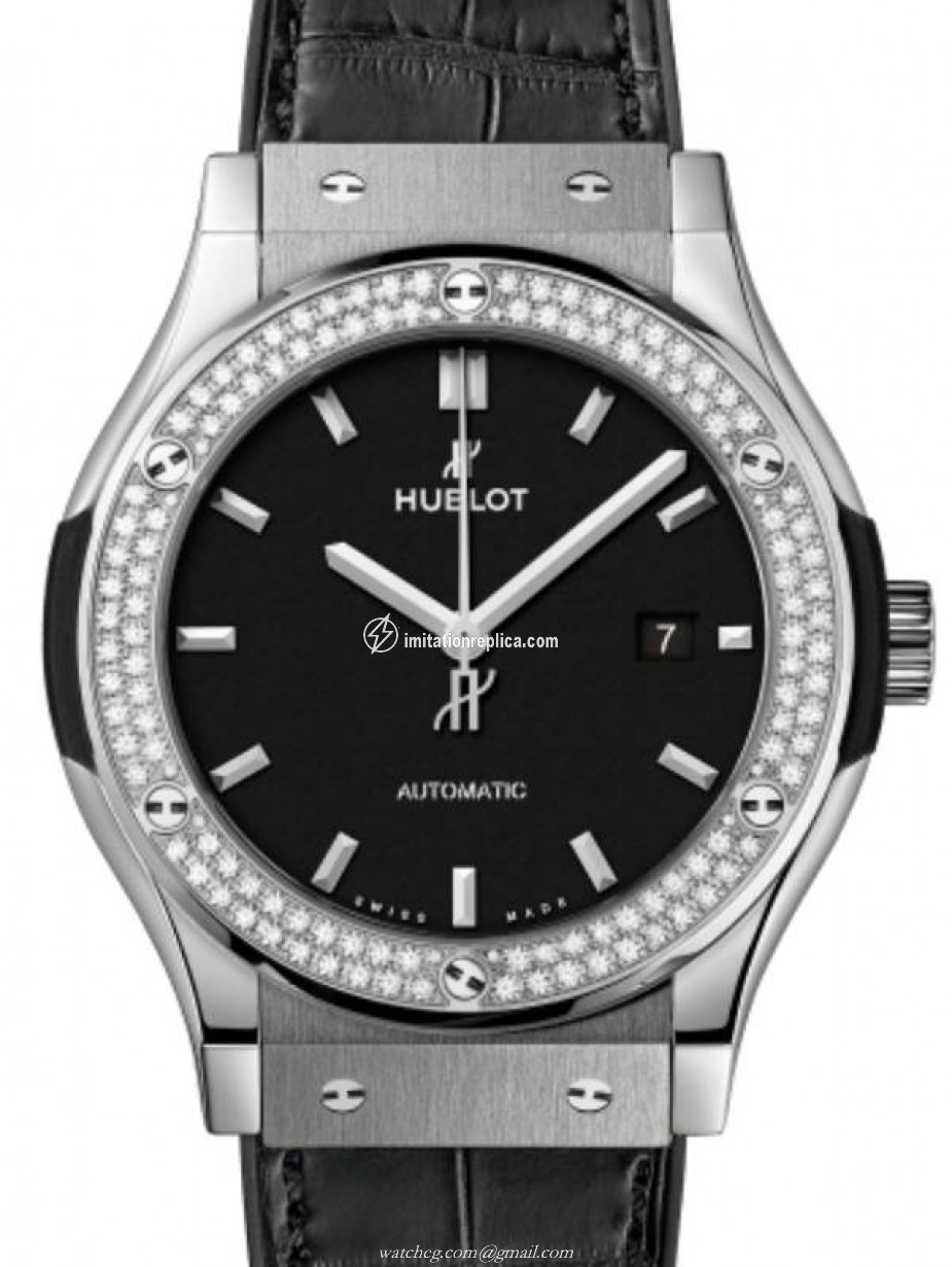 Hublot 542.NX.1171.LR.1104 Classic Fusion Men's Automatic Black