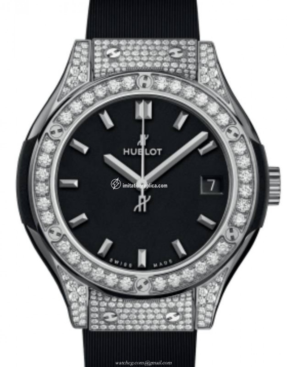 Hublot 581.NX.1171.RX.1704 Classic Fusion Ladies Quartz Black