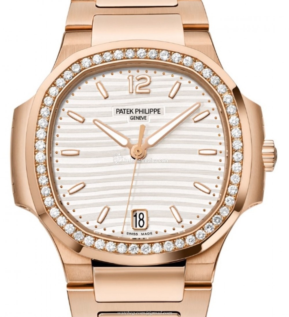 Patek Philippe 7118/1200R-001 Nautilus Ladies Automatic Silver Opaline